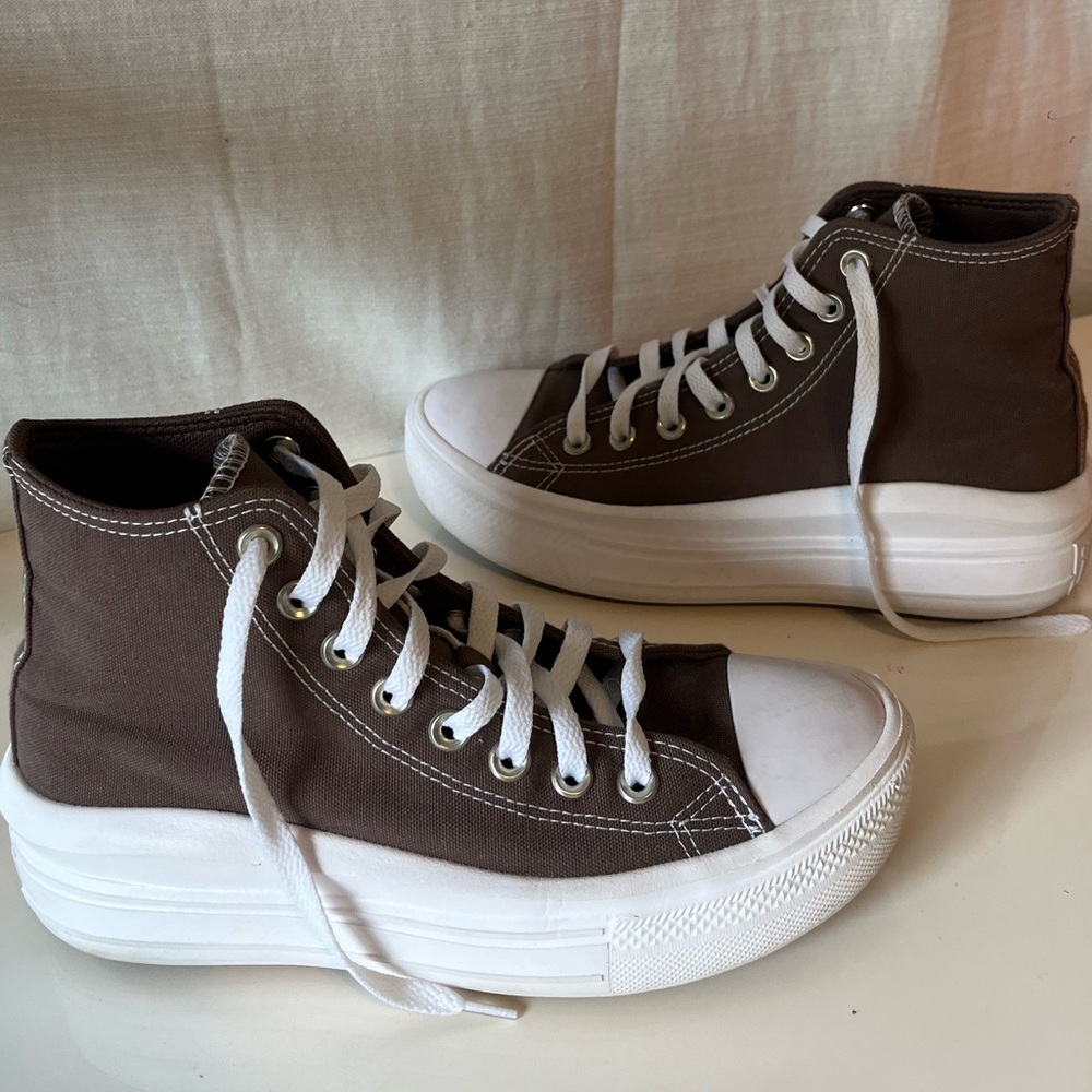 Converse High Top Sneakers Brown and White - Picture 5 of 7
